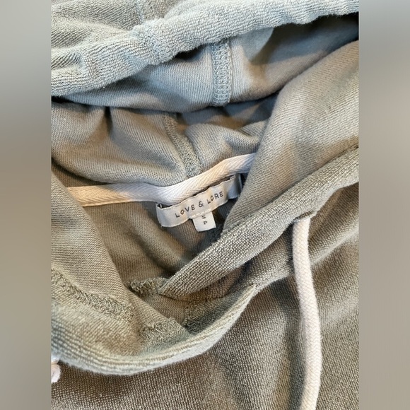 Love & Lore Long Sleeve Pale Green Terrycloth Hoodie Small - Picture 4 of 9